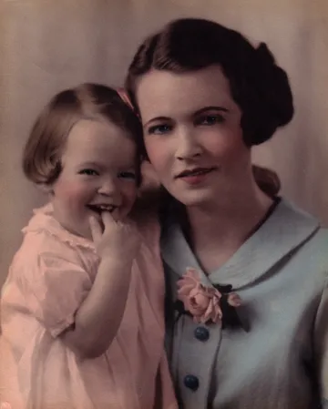 Margaret McDuffie with daughter Barbara, 1936